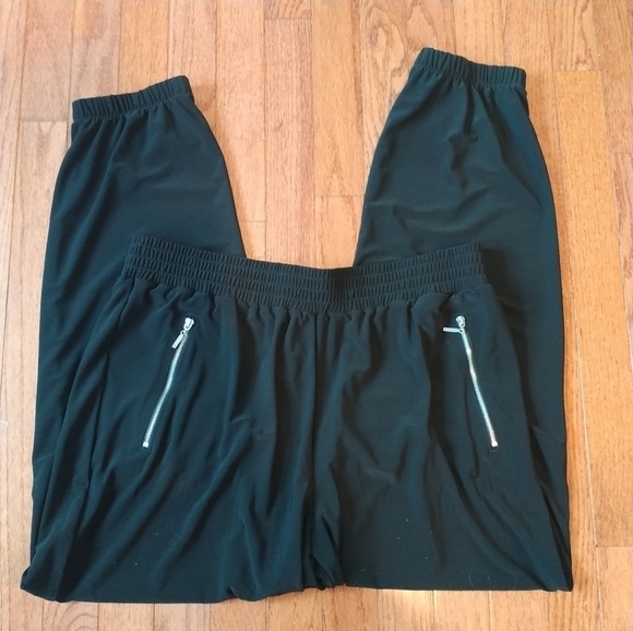 Chico's Pants - Chico's Black Knit Jogger Pants Chico's sz 1